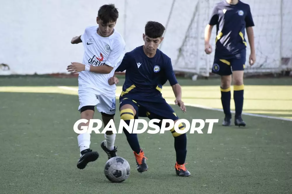 &Mu;&iota;&kappa;&tau;έ&sigmaf; &Kappa;14: &Delta;&epsilon;&nu; &tau;&alpha; &kappa;&alpha;&tau;ά&phi;&epsilon;&rho;&epsilon; &tau;&omicron; &Eta;&rho;ά&kappa;&lambda;&epsilon;&iota;&omicron;, &pi;&rho;ώ&tau;&eta; &theta;έ&sigma;&eta; &gamma;&iota;&alpha; &Lambda;&alpha;&sigma;ί&theta;&iota;