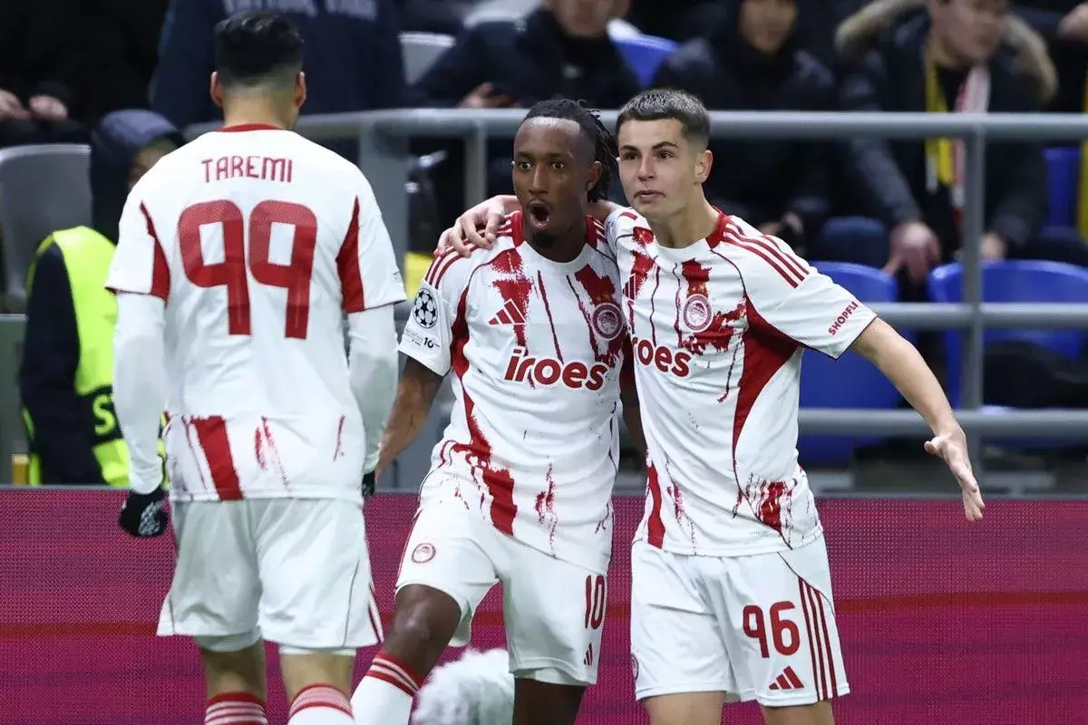 ”Καυτός” ο Ολυμπιακός στη παγωμένη Αστάνα έμεινε ζωντανός στην υπόθεση πρόκριση