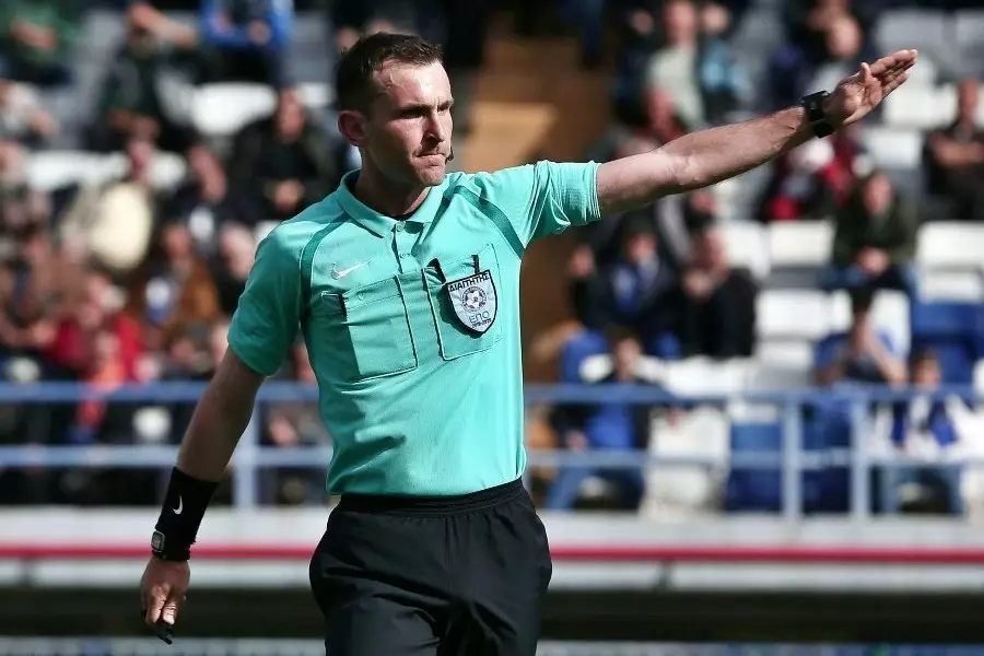 &Omicron; &Tau;&sigma;&alpha;&kappa;&alpha;&lambda;ί&delta;&eta;&sigmaf; &sigma;&tau;&omicron; &Omicron;&lambda;&upsilon;&mu;&pi;&iota;&alpha;&kappa;ό&sigmaf;&ndash;&Omicron;&Phi;&Eta;, &Omicron;&lambda;&lambda;&alpha;&nu;&delta;&omicron;ί &sigma;&tau;&omicron; VAR, &Lambda;&alpha;&nu;&omicron;&upsilon;ά &pi;&alpha;&rho;&alpha;&tau;&eta;&rho;&eta;&tau;ή&sigmaf;!