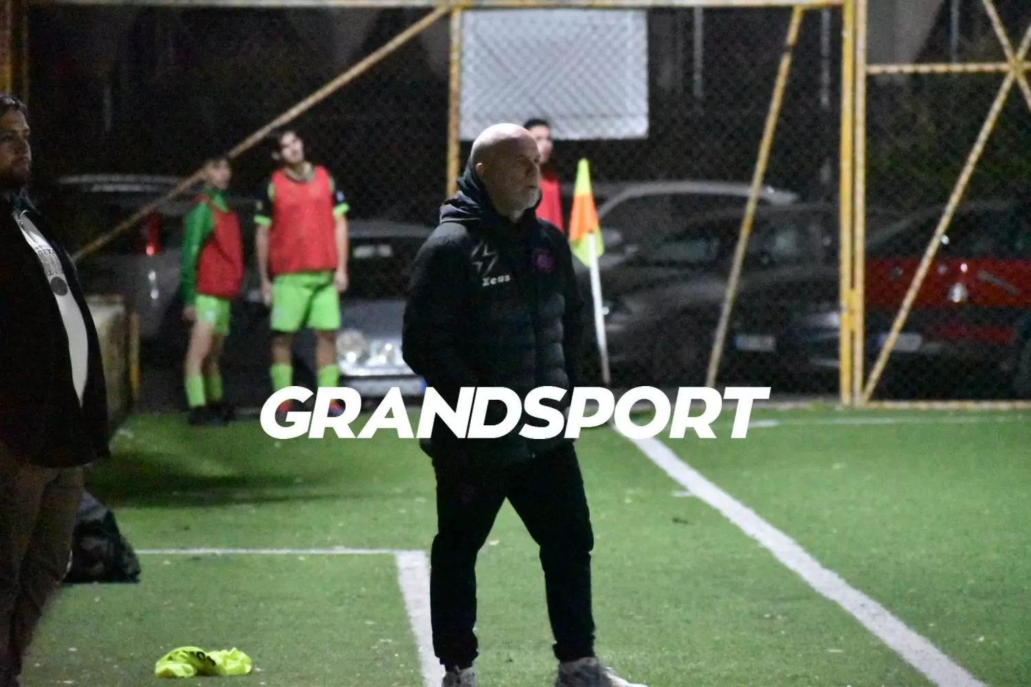 &Mu;. &Pi;&alpha;&rho;&theta;&epsilon;&nu;ά&kappa;&eta;&sigmaf;: &laquo;Έ&nu;&alpha; &epsilon;ύ&kappa;&omicron;&lambda;&omicron; &pi;&alpha;&iota;&chi;&nu;ί&delta;&iota; &tau;&omicron; &kappa;ά&nu;&alpha;&mu;&epsilon; &delta;ύ&sigma;&kappa;&omicron;&lambda;&omicron;&raquo;