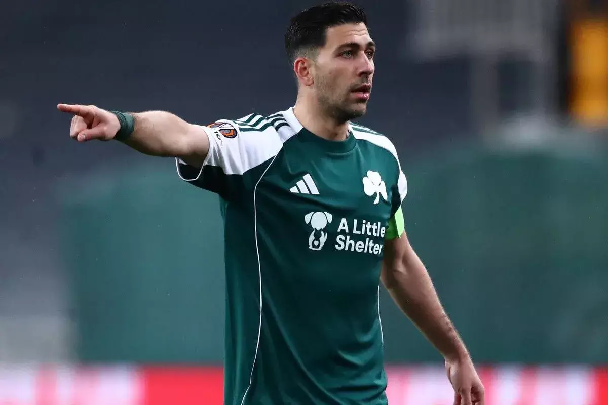 &Omicron;&iota; &pi;&iota;&theta;&alpha;&nu;&omicron;ί &alpha;&nu;&tau;ί&pi;&alpha;&lambda;&omicron;&iota; &tau;&omicron;&upsilon; &Pi;&alpha;&nu;&alpha;&theta;&eta;&nu;&alpha;ϊ&kappa;&omicron;ύ &sigma;&epsilon; playoffs &kappa;&alpha;&iota; &laquo;16&raquo; &tau;&omicron;&upsilon; Europa League