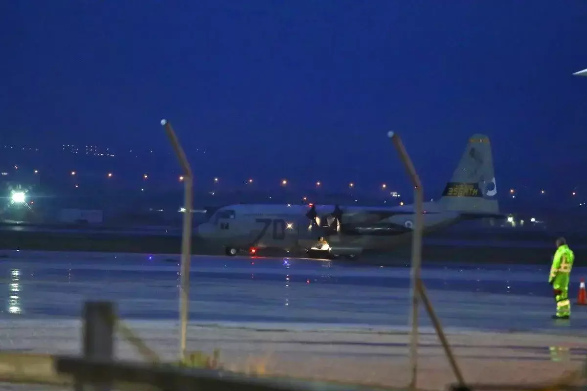 Έ&phi;&tau;&alpha;&sigma;&epsilon; &sigma;&tau;&eta; &Theta;&epsilon;&sigma;&sigma;&alpha;&lambda;&omicron;&nu;ί&kappa;&eta; &tau;&omicron; &alpha;&epsilon;&rho;&omicron;&pi;&lambda;ά&nu;&omicron; &mu;&epsilon; &tau;&iota;&sigmaf; &epsilon;&pi;&tau;ά &sigma;&omicron;&rho;&omicron;ύ&sigmaf; &tau;&omega;&nu; &omicron;&pi;&alpha;&delta;ώ&nu; &tau;&omicron;&upsilon; &Pi;&Alpha;&Omicron;&Kappa;