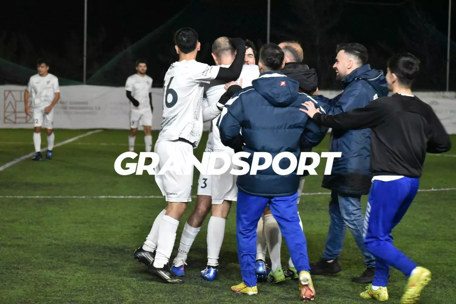 &Mu;&epsilon; ή&rho;&omega;&alpha; &Pi;&omicron;&lambda;&upsilon;&chi;&rho;&omicron;&nu;ά&kappa;&eta; &pi;ή&rho;&epsilon; &tau;&eta;&nu; &pi;&rho;ό&kappa;&rho;&iota;&sigma;&eta; &sigma;&tau;&alpha; &pi;έ&nu;&alpha;&lambda;&tau;&iota; &eta; &Delta;&alpha;&mu;ά&sigma;&tau;&alpha;!