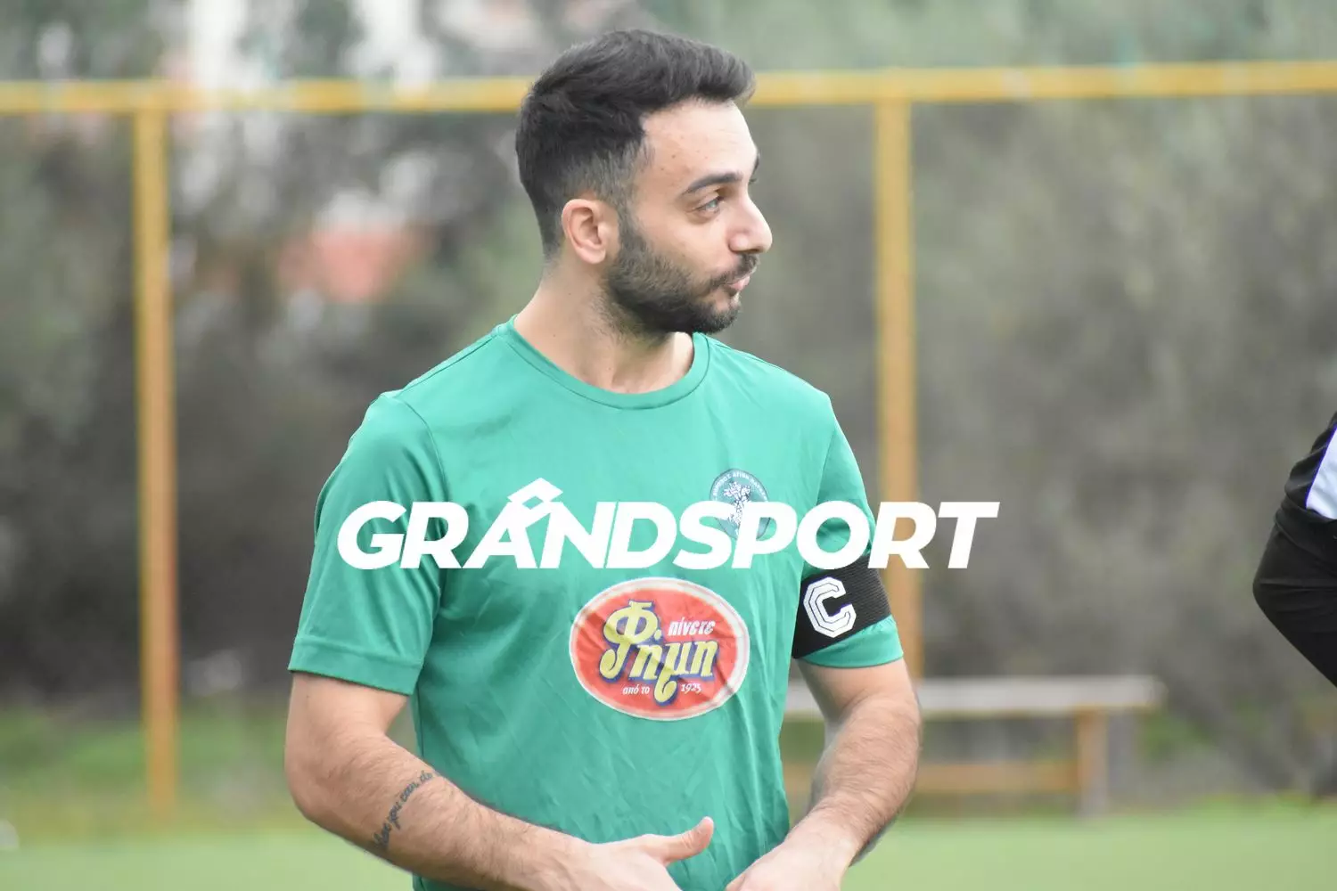 &Delta;ό&xi;&alpha; &Eta;&rho;&alpha;&kappa;&lambda;&epsilon;ί&omicron;&upsilon;-&Kappa;ό&rho;&omicron;&iota;&beta;&omicron;&sigmaf;: &Tau;&omicron; 0-3 &mu;&epsilon; &epsilon;&kappa;&pi;&lambda;&eta;&kappa;&tau;&iota;&kappa;ή &epsilon;&kappa;&tau;έ&lambda;&epsilon;&sigma;&eta; &phi;ά&omicron;&upsilon;&lambda; &tau;&omicron;&upsilon; &Mu;. &Mu;&alpha;&nu;&iota;&omicron;&upsilon;&delta;ά&kappa;&eta; (vid)