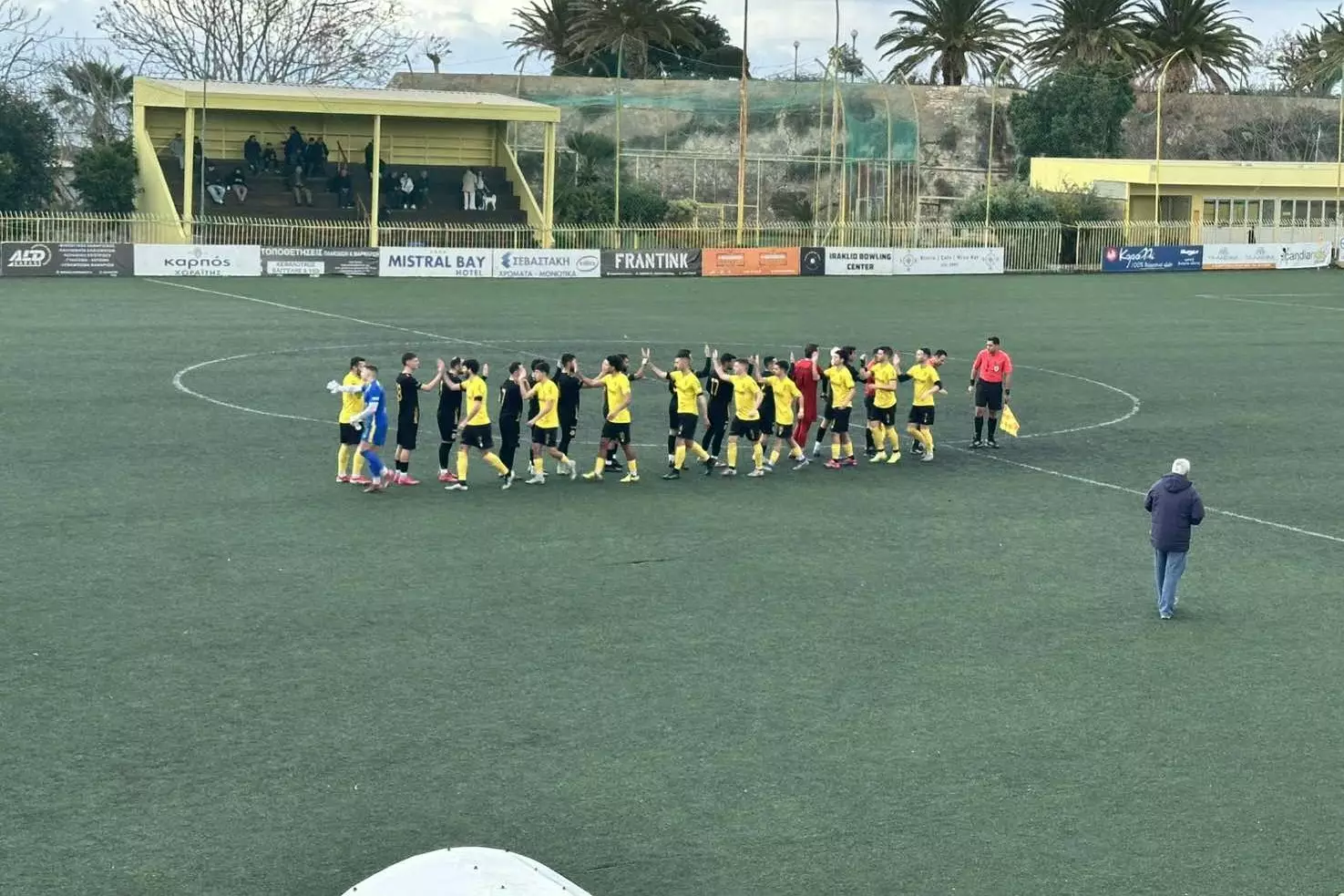 Ά&nu;&epsilon;&tau;&eta; &tau;&epsilon;&sigma;&sigma;ά&rho;&alpha; &kappa;&alpha;&iota; +5 &sigma;&tau;&eta;&nu; &kappa;&omicron;&rho;&upsilon;&phi;ή &gamma;&iota;&alpha; &tau;&omicron;&nu; &Epsilon;&rho;&gamma;&omicron;&tau;έ&lambda;&eta;