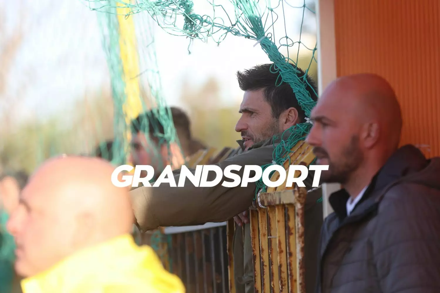 &Eta;&lambda;. &Kappa;ώ&tau;&sigma;&iota;&omicron;&sigmaf;: &laquo;&Tau;έ&tau;&omicron;&iota;&alpha; &pi;&alpha;&iota;&chi;&nu;ί&delta;&iota;&alpha; &delta;&epsilon;&nu; &pi;&alpha;ί&zeta;&omicron;&nu;&tau;&alpha;&iota;, &kappa;&epsilon;&rho;&delta;ί&zeta;&omicron;&nu;&tau;&alpha;&iota;, &mu;έ&rho;&alpha; &chi;&alpha;&rho;ά&sigmaf; &gamma;&iota;&alpha; &tau;&omicron;&nu; &Epsilon;&rho;&gamma;&omicron;&tau;έ&lambda;&eta;&raquo;