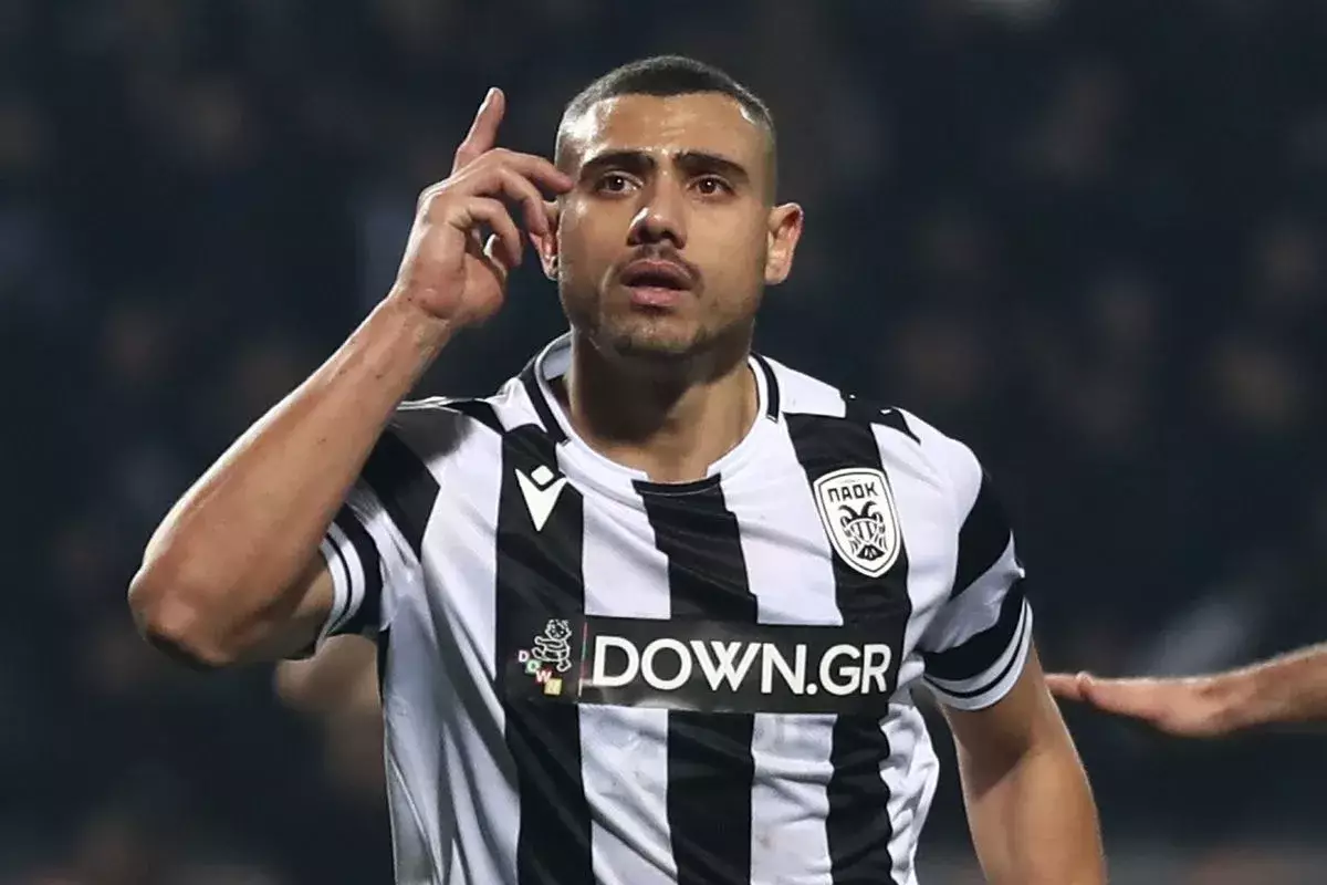 &Omicron; &Pi;&Alpha;&Omicron;&Kappa; &pi;ά&tau;&eta;&sigma;&epsilon; &tau;&omicron;&upsilon;&sigmaf; &Iota;&sigma;&pi;&alpha;&nu;&omicron;ύ&sigmaf; &mu;&epsilon; &sigma;&upsilon;&gamma;&kappa;&lambda;&omicron;&nu;&iota;&sigma;&tau;&iota;&kappa;ό &Gamma;&iota;&alpha;&kappa;&omicron;&upsilon;&mu;ά&kappa;&eta;, super-sub &Nu;&tau;έ&lambda;&iota;&alpha; &kappa;&alpha;&iota; &kappa;&lambda;&epsilon;ί&delta;&omega;&sigma;&epsilon; &tau;&alpha; playoffs