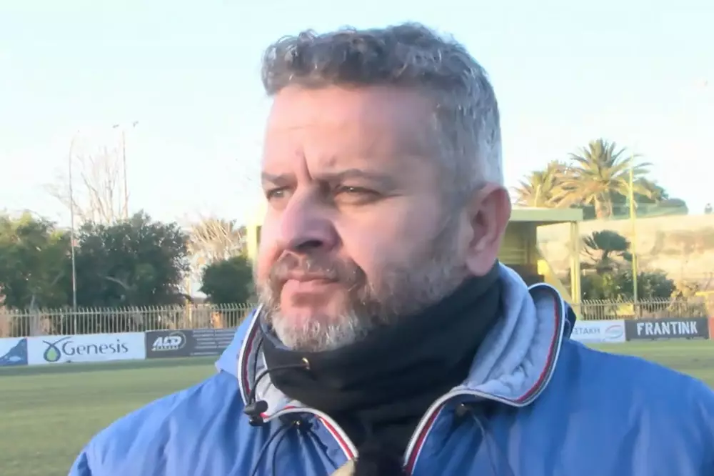 &Gamma;. &Kappa;&omicron;&nu;&tau;ά&kappa;&eta;&sigmaf;: &laquo;&Alpha;&nu; &delta;&epsilon;&nu; &xi;&upsilon;&pi;&nu;ή&sigma;&omicron;&upsilon;&mu;&epsilon; &theta;&alpha; έ&chi;&omicron;&upsilon;&mu;&epsilon; &pi;&rho;&omicron;&beta;&lambda;ή&mu;&alpha;&tau;&alpha;&raquo;