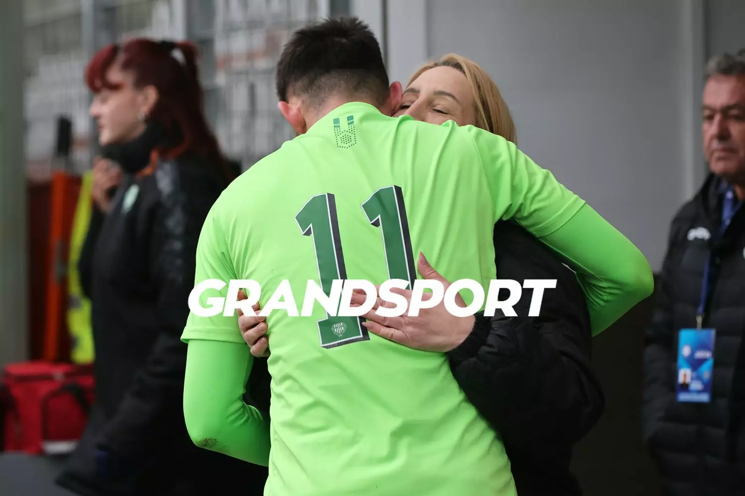 &Omicron;&iota; &pi;&alpha;ί&kappa;&tau;&epsilon;&sigmaf; &tau;&omicron;&upsilon; &Gamma;&iota;&omicron;ύ&chi;&tau;&alpha; &alpha;&phi;&iota;έ&rho;&omega;&sigma;&alpha;&nu; &tau;&omicron; &gamma;&kappa;&omicron;&lambda; &sigma;&tau;&eta;&nu; Ό&lambda;&gamma;&alpha; &Sigma;&omicron;&upsilon;&tau;&zeta;ή