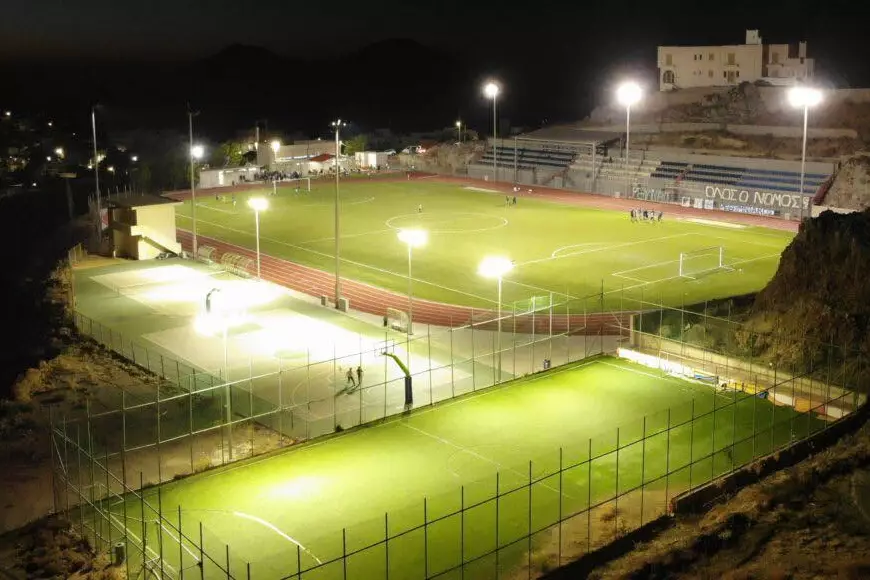 &Alpha;&nu;&alpha;&beta;&alpha;&theta;&mu;ί&zeta;&epsilon;&tau;&alpha;&iota; &tau;&omicron; &Delta;&eta;&mu;&omicron;&tau;&iota;&kappa;ό &Sigma;&tau;ά&delta;&iota;&omicron; &Alpha;&nu;&omega;&gamma;&epsilon;ί&omega;&nu;