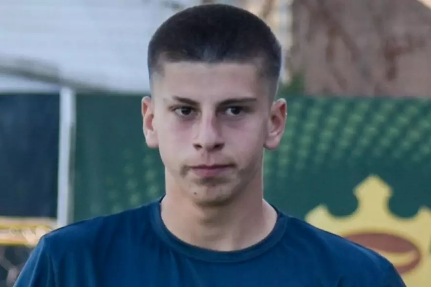 &Sigma;&tau;&omicron;&nu; &Gamma;&rho;&alpha;&nu;ί&tau;&eta; &omicron;&iota; &Beta;ά&rho;&delta;&eta;&sigmaf; &Pi;&epsilon;&nu;&tau;ά&rho;&eta;&sigmaf; &kappa;&alpha;&iota; &Epsilon;&upsilon;&tau;ύ&chi;&eta;&sigmaf; &Pi;&upsilon;&rho;&omicron;&beta;&omicron;&lambda;ά&kappa;&eta;&sigmaf;