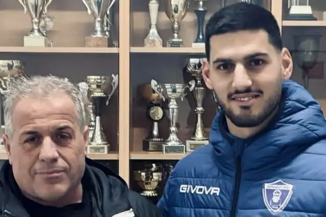 &Sigma;&tau;&omicron; &pi;&lambda;&epsilon;&upsilon;&rho;ό &tau;&omicron;&upsilon; &Gamma;. &Chi;&omega;&rho;&alpha;ΐ&tau;&eta; &sigma;&tau;&omicron;&upsilon;&sigmaf; &Pi;&alpha;ί&delta;&epsilon;&sigmaf; &Eta;&rho;&omicron;&delta;ό&tau;&omicron;&upsilon; &omicron; &Gamma;. &Sigma;&pi;&alpha;&nu;ά&kappa;&eta;&sigmaf;