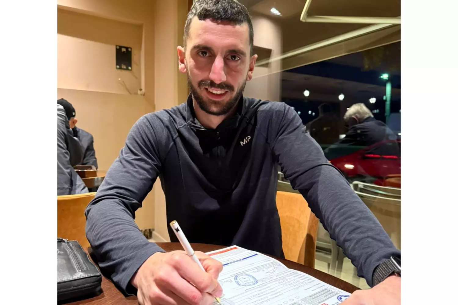 &Epsilon;&pi;ί&sigma;&eta;&mu;&alpha; &sigma;&tau;&omicron;&nu; &Omicron;&Phi;&Alpha; &omicron; &Beta;&alpha;&sigma;ί&lambda;&eta;&sigmaf; &Mu;&omicron;&upsilon;&tau;&zeta;&omicron;ύ&rho;&eta;&sigmaf;