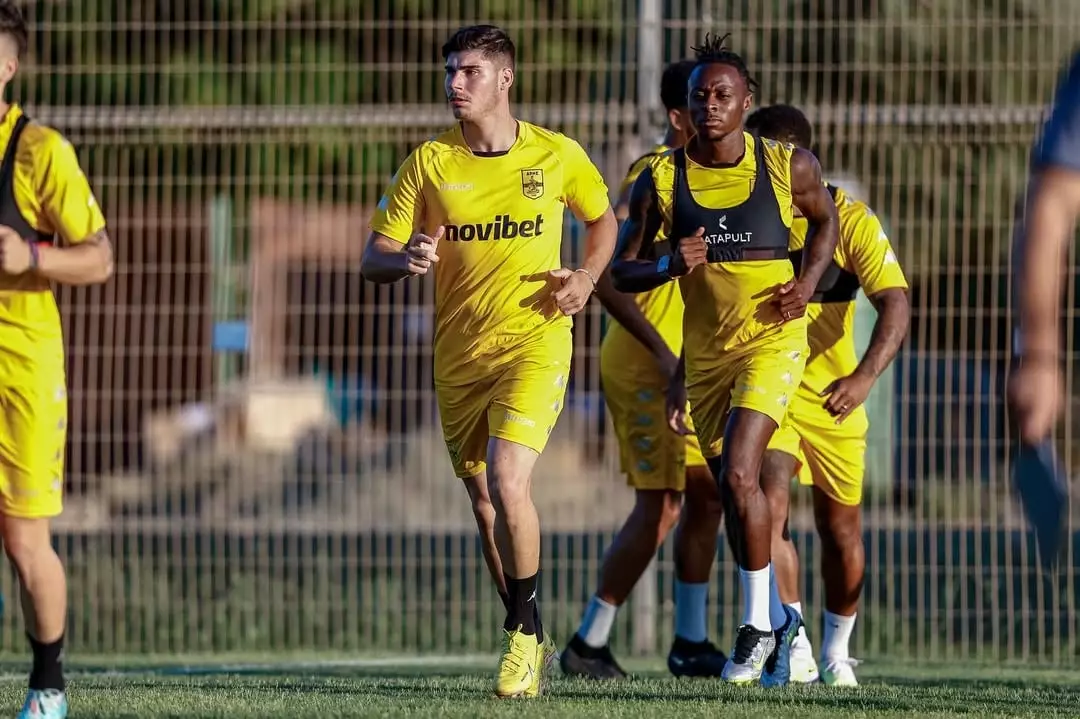 &Sigma;&pi;&omicron;&upsilon;&delta;&alpha;ί&alpha; &kappa;ί&nu;&eta;&sigma;&eta; &tau;&omicron;&upsilon; &Alpha;&Omicron;&Tau; &mu;&epsilon; &Nu;. &Mu;&pi;&epsilon;&kappa;&iota;&alpha;&rho;ί&delta;&eta;!