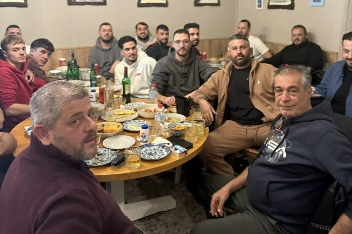 &Tau;&rho;&alpha;&pi;έ&zeta;&iota; &sigma;&tau;&omicron;&nu; &Omicron;&Phi;&Alpha; &sigma;&epsilon; &gamma;&iota;&omicron;&rho;&tau;&iota;&nu;ό &kappa;&lambda;ί&mu;&alpha;