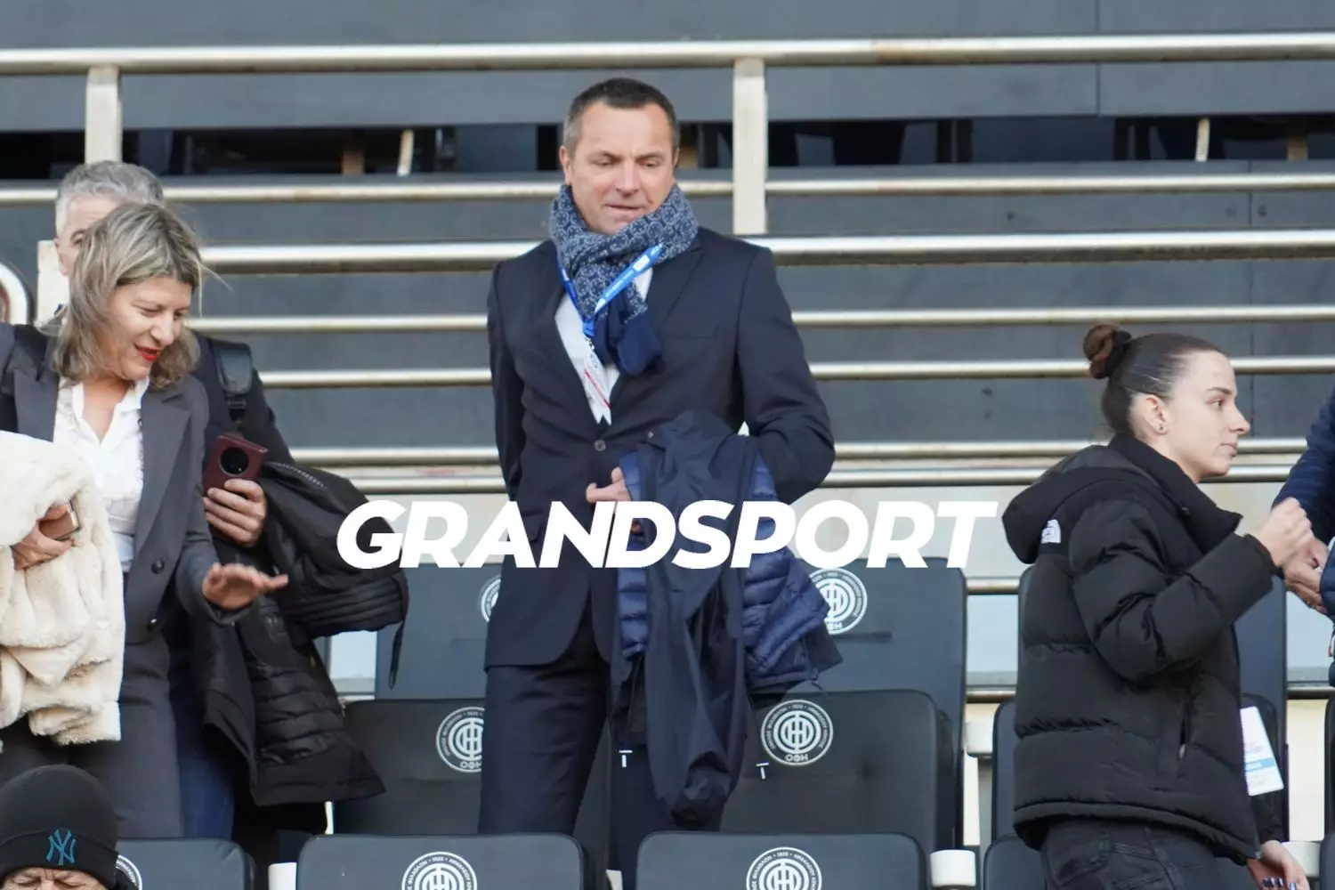 &Sigma;&tau;ή&rho;&iota;&xi;&eta; &tau;&eta;&sigmaf; UEFA &sigma;&epsilon; &Kappa;&Epsilon;&Delta; &kappa;&alpha;&iota; &Lambda;&alpha;&nu;&omicron;&upsilon;ά: &laquo;&Sigma;&eta;&mu;&alpha;&nu;&tau;&iota;&kappa;ό &epsilon;&pi;ί&tau;&epsilon;&upsilon;&gamma;&mu;&alpha; &eta; &epsilon;&mu;&pi;&iota;&sigma;&tau;&omicron;&sigma;ύ&nu;&eta; &pi;&rho;&omicron;&sigmaf; &tau;&omicron;&upsilon;&sigmaf; Έ&lambda;&lambda;&eta;&nu;&epsilon;&sigmaf; &delta;&iota;&alpha;&iota;&tau;&eta;&tau;έ&sigmaf;&raquo;