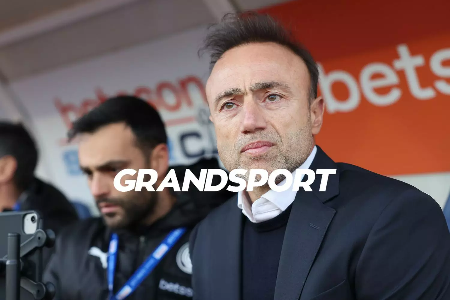 &Chi;&rho;. &Kappa;ό&nu;&tau;&eta;&sigmaf; &gamma;&iota;&alpha; &phi;&iota;&lambda;ά&theta;&lambda;&omicron;&upsilon;&sigmaf; &Omicron;&Phi;&Eta;: &laquo;8.380 &epsilon;&upsilon;&chi;&alpha;&rho;&iota;&sigma;&tau;ώ &gamma;&iota;&alpha; 1.925 &lambda;ό&gamma;&omicron;&upsilon;&sigmaf;&raquo;