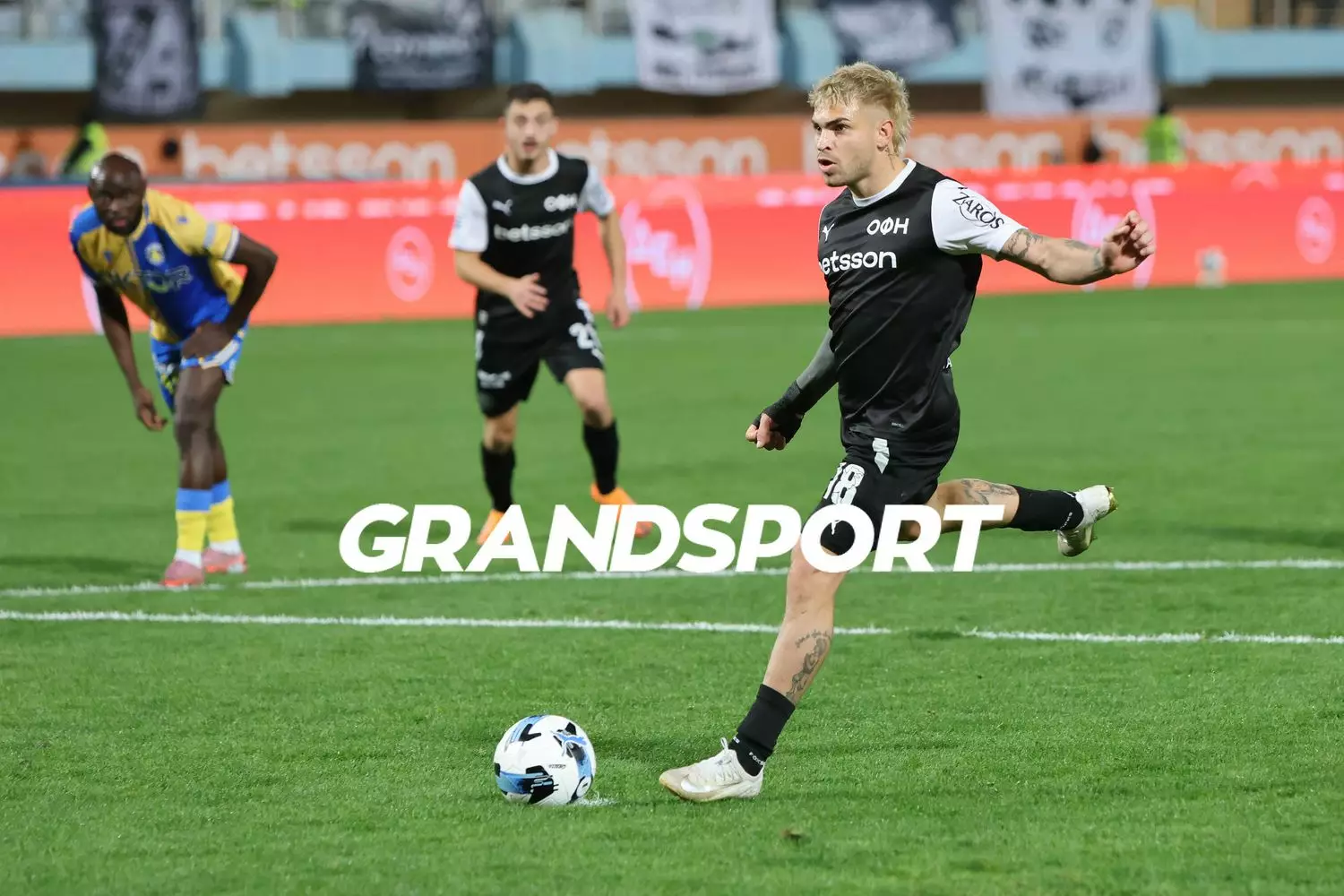 &Nu;&omicron;&upsilon;&sigmaf;: &laquo;&Pi;&rho;ώ&tau;&eta; &phi;&omicron;&rho;ά &sigma;&tau;&eta; &zeta;&omega;ή &mu;&omicron;&upsilon; &beta;ά&zeta;&omega; &tau;έ&sigma;&sigma;&epsilon;&rho;&alpha; &gamma;&kappa;&omicron;&lambda;, &pi;ά&nu;&tau;&alpha; &tau;&omicron;&nu; &kappa;&alpha;&lambda;ύ&tau;&epsilon;&rho;&omicron; &mu;&omicron;&upsilon; &epsilon;&alpha;&upsilon;&tau;ό&raquo;