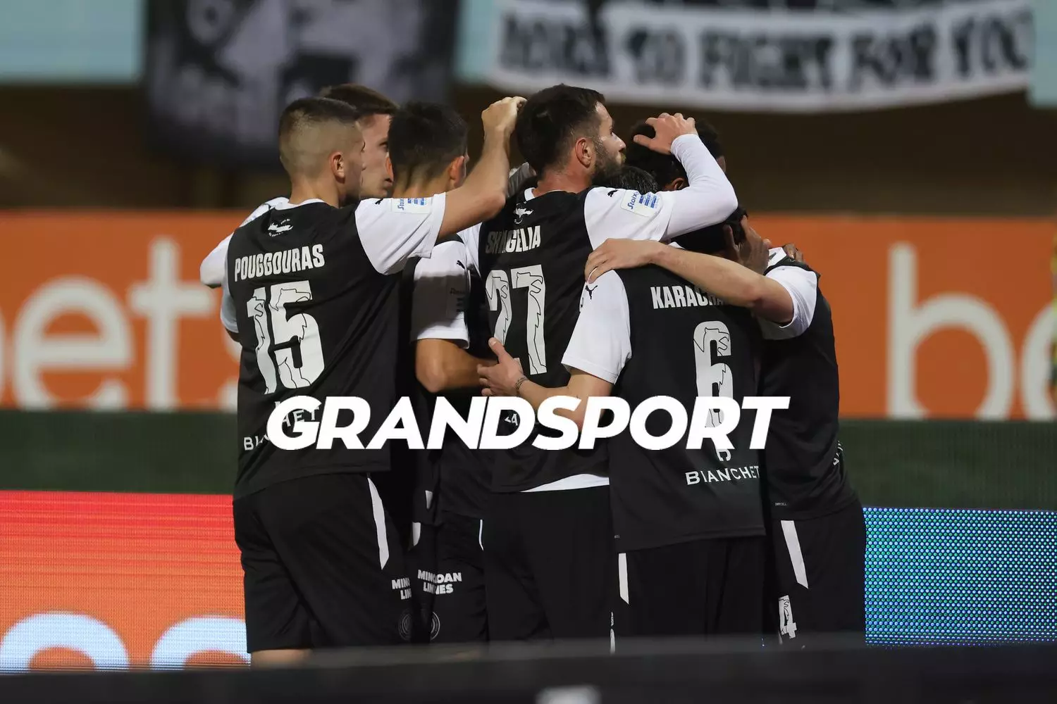 &Omicron;&Phi;&Eta;: &Pi;&rho;&omicron;&sigma;έ&phi;&epsilon;&rho;&epsilon; 300 &epsilon;&iota;&sigma;&iota;&tau;ή&rho;&iota;&alpha; &sigma;&tau;&omicron;&nu; &Lambda;&epsilon;&beta;&alpha;&delta;&epsilon;&iota;&alpha;&kappa;ό &gamma;&iota;&alpha; &tau;&omicron;&nu; &pi;&rho;ώ&tau;&omicron; &eta;&mu;&iota;&tau;&epsilon;&lambda;&iota;&kappa;ό &Kappa;&upsilon;&pi;έ&lambda;&lambda;&omicron;&upsilon;