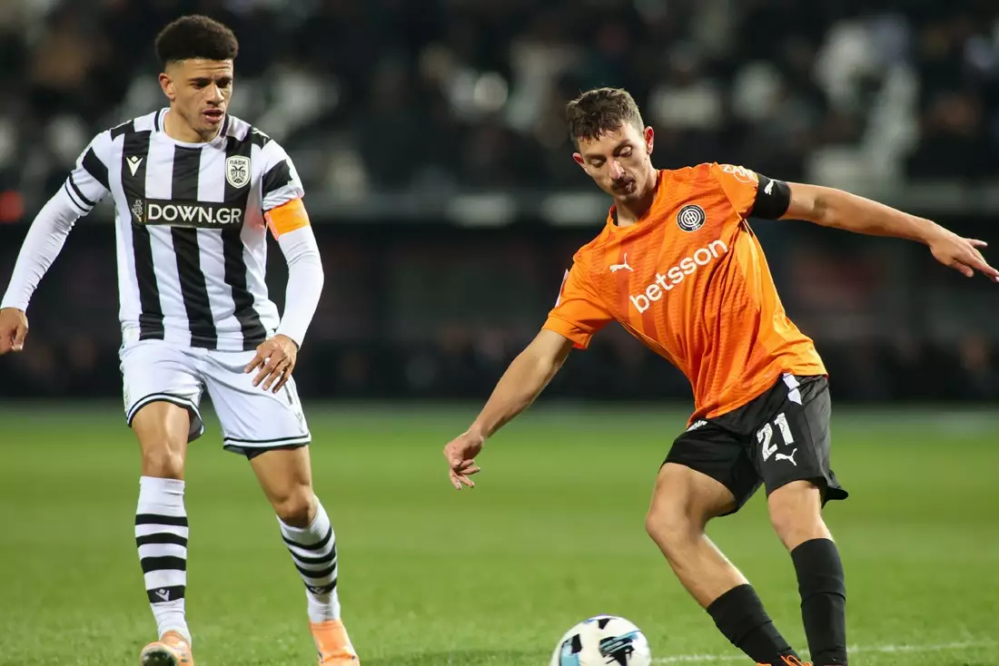 &Mu;&omicron;&nu;ό&delta;&rho;&omicron;&mu;&omicron;&sigmaf; &eta; &nu;ί&kappa;&eta; &gamma;&iota;&alpha; &tau;&omicron;&nu; &Omicron;&Phi;&Eta;, &upsilon;&pi;ό &pi;ί&epsilon;&sigma;&eta; &omicron; &Pi;&alpha;&nu;&alpha;&iota;&tau;&omega;&lambda;&iota;&kappa;ό&sigmaf;