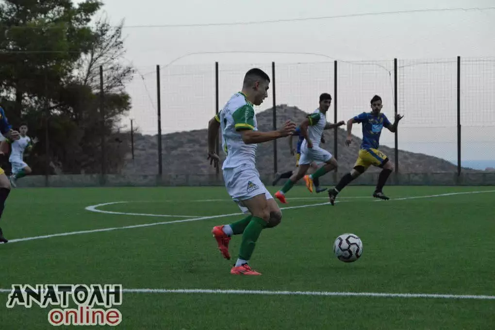 &Epsilon;&lambda;&epsilon;ύ&theta;&epsilon;&rho;&omicron;&sigmaf; &alpha;&pi;ό &tau;&eta; &Nu;&epsilon;ά&pi;&omicron;&lambda;&eta; &omicron; &Pi;&alpha;&nu;&alpha;&gamma;&iota;ώ&tau;&eta;&sigmaf; &Tau;ά&gamma;&gamma;&iota;&nu;&eta;&sigmaf;