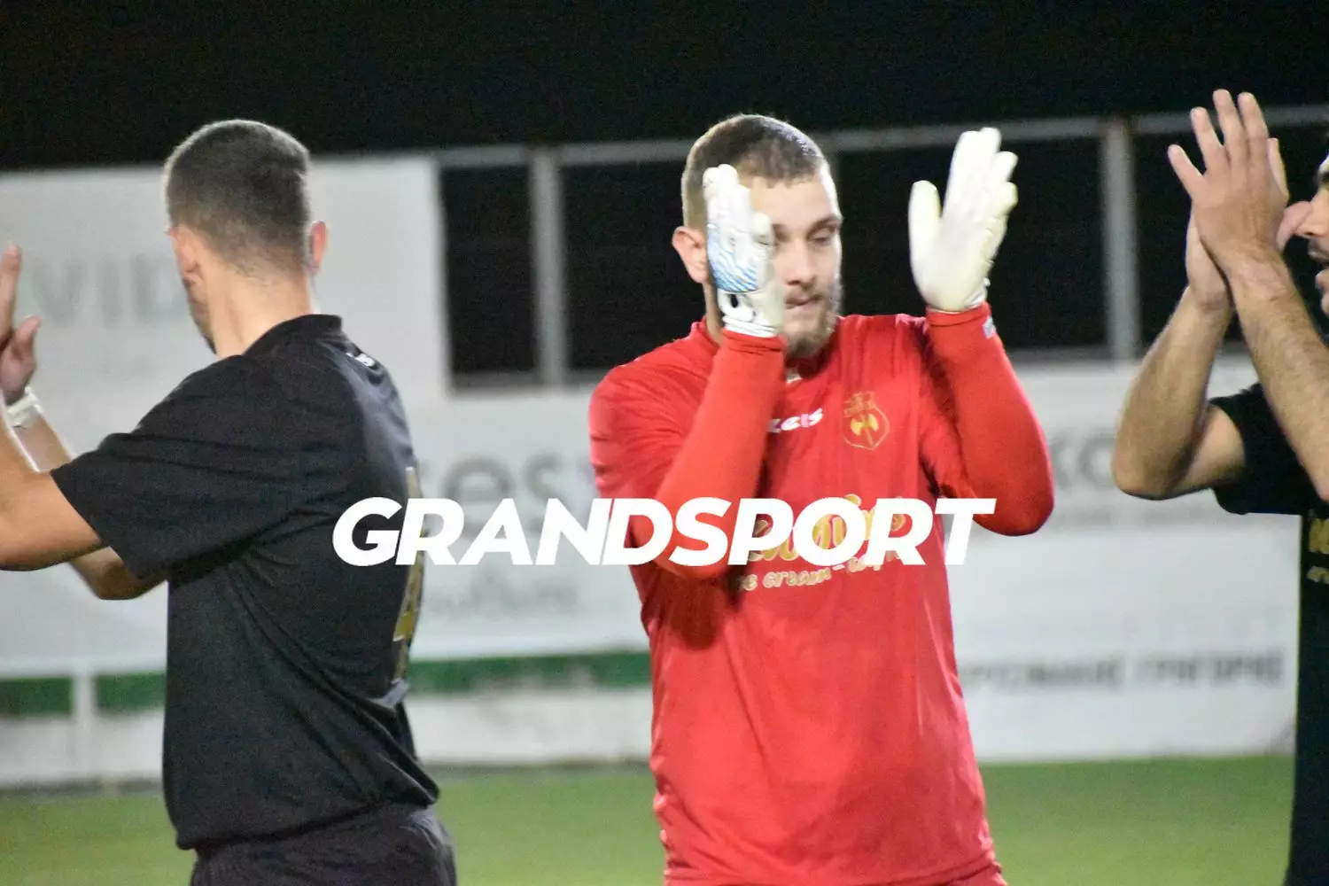 &Eta; &alpha;&pi;ό&kappa;&rho;&omicron;&upsilon;&sigma;&eta; &tau;&omicron;&upsilon; &Tau;&sigma;&alpha;&lambda;&alpha;&pi;&alpha;&tau;ά&nu;&eta; &sigma;&tau;&omicron; &pi;έ&nu;&alpha;&lambda;&tau;&iota; &tau;&omicron;&upsilon; &Beta;&alpha;&tau;&sigma;&iota;&nu;ά (vid)