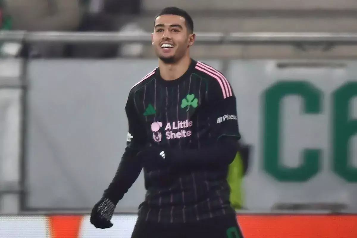 Ό&rho;&theta;&iota;&omicron;&sigmaf; &sigma;&tau;&eta; &Beta;&omicron;&upsilon;&delta;&alpha;&pi;έ&sigma;&tau;&eta; &omicron; &Pi;&alpha;&nu;&alpha;&theta;&eta;&nu;&alpha;ϊ&kappa;ό&sigmaf;: &Omicron; &Zeta;&alpha;&rho;&omicron;&upsilon;&rho;ί έ&sigma;&tau;&epsilon;&iota;&lambda;&epsilon; &tau;&omicron;&upsilon;&sigmaf; &pi;&rho;ά&sigma;&iota;&nu;&omicron;&upsilon;&sigmaf; &sigma;&tau;&alpha; playoffs