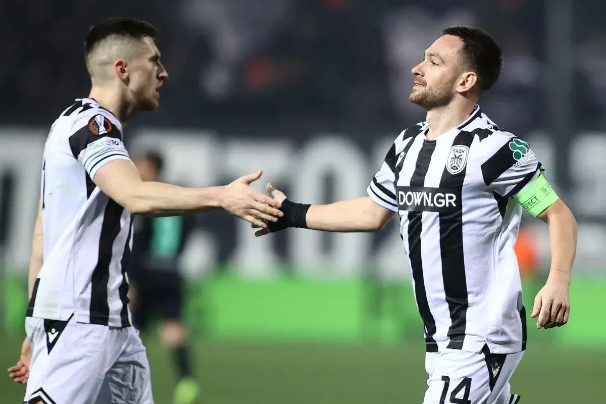 UEFA &Beta;&alpha;&theta;&mu;&omicron;&lambda;&omicron;&gamma;ί&alpha; UEFA: &Eta; &Epsilon;&lambda;&lambda;ά&delta;&alpha; &alpha;&pi;έ&chi;&epsilon;&iota; &mu;&iota;&alpha; &alpha;&nu;ά&sigma;&alpha; &alpha;&pi;ό &tau;&eta;&nu; &Pi;&omicron;&lambda;&omega;&nu;ί&alpha; &mu;&epsilon;&tau;ά &tau;&eta; &nu;ί&kappa;&eta; &tau;&omicron;&upsilon; &Pi;&Alpha;&Omicron;&Kappa; &epsilon;&pi;ί &tau;&eta;&sigmaf; &Mu;&pi;έ&tau;&iota;&sigmaf;