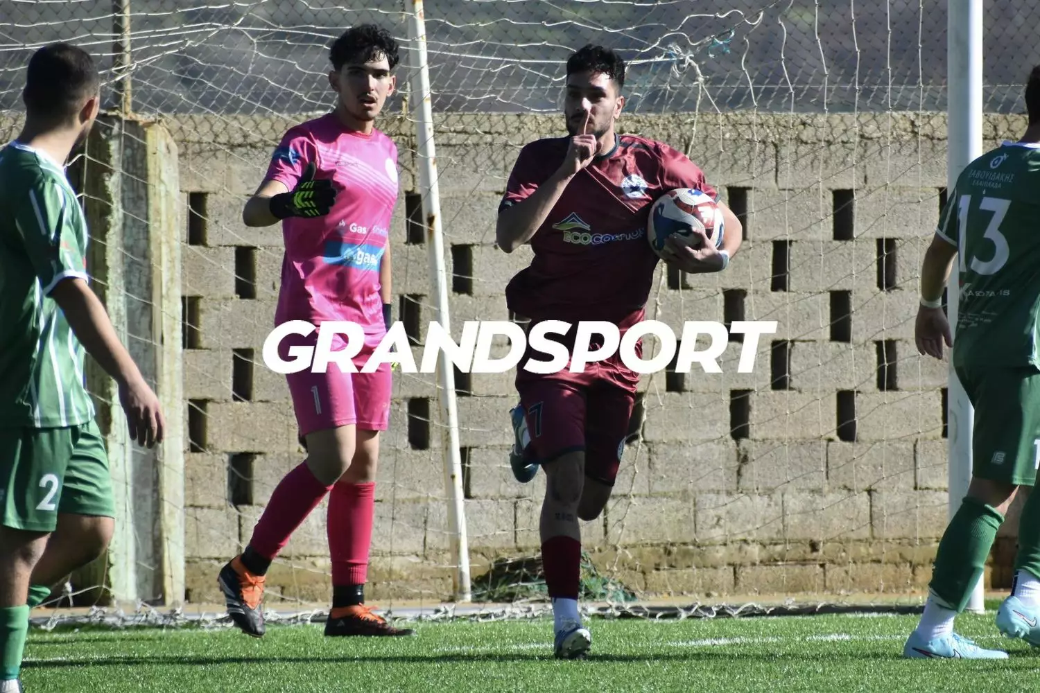 &Alpha;&gamma;ί&alpha; &Beta;&alpha;&rho;&beta;ά&rho;&alpha;-&Alpha;&epsilon;&tau;ό&sigmaf; &Alpha;&nu;&omega;&gamma;&epsilon;ί&omega;&nu;: &laquo;&Chi;&raquo;&alpha;&mu;έ&nu;&omicron;&iota; &kappa;&alpha;&iota; &omicron;&iota; &delta;ύ&omicron;