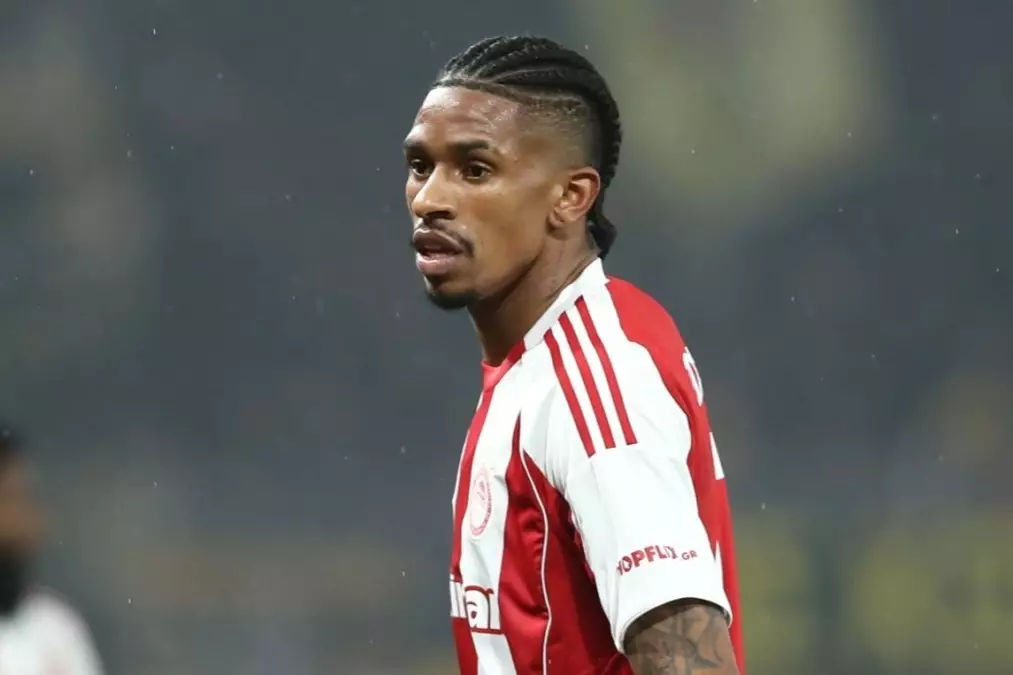 &Omicron;&lambda;&upsilon;&mu;&pi;&iota;&alpha;&kappa;ό&sigmaf;: &Eta; &Epsilon;&sigma;&tau;&rho;έ&lambda;&alpha; &Alpha;&mu;&alpha;&delta;ό&rho;&alpha; &pi;&rho;&omicron;&sigma;&phi;&epsilon;ύ&gamma;&epsilon;&iota; &sigma;&tau;&omicron; CAS &gamma;&iota;&alpha; &tau;&iota;&sigmaf; &mu;&epsilon;&tau;&alpha;&gamma;&rho;&alpha;&phi;έ&sigmaf; &tau;&omega;&nu; &Alpha;&nu;&tau;&rho;έ &Lambda;&omicron;&upsilon;ί&sigmaf; &kappa;&alpha;&iota; &Kappa;&lambda;έ&iota;&tau;&omicron;&nu;