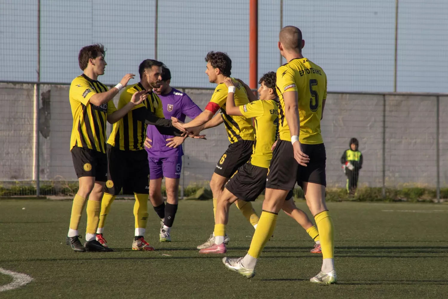 &Alpha;&nu;&alpha;&tau;&rho;&omicron;&pi;ή &kappa;&alpha;&iota; &pi;&epsilon;&nu;&tau;ά&rho;&alpha; &gamma;&iota;&alpha; &tau;&omicron;&nu; &Epsilon;&rho;&gamma;&omicron;&tau;έ&lambda;&eta;