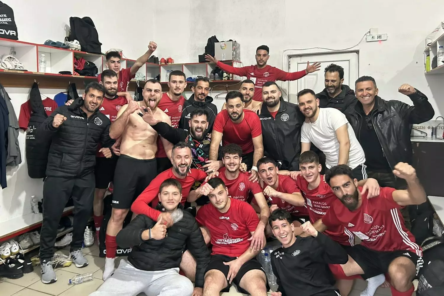 &Tau;&omicron; &pi;&alpha;&nu;&eta;&gamma;ύ&rho;&iota;&sigma;&alpha;&nu; &mu;&epsilon; &tau;&eta; &psi;&upsilon;&chi;ή &tau;&omicron;&upsilon;&sigmaf; &sigma;&tau;&eta; &Phi;&alpha;&iota;&sigma;&tau;ό