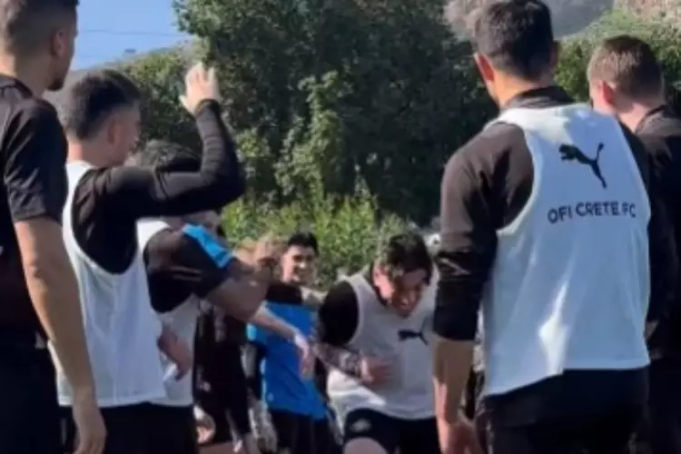 &Delta;έ&chi;&tau;&eta;&kappa;&epsilon; &tau;&omicron; &kappa;&alpha;&theta;&iota;&epsilon;&rho;&omega;&mu;έ&nu;&omicron; &phi;&alpha;&tau;&omicron;ύ&rho;&omicron; &omicron; &Nu;ί&kappa;&omicron;&sigmaf; &Alpha;&theta;&alpha;&nu;&alpha;&sigma;ί&omicron;&upsilon; (vid)