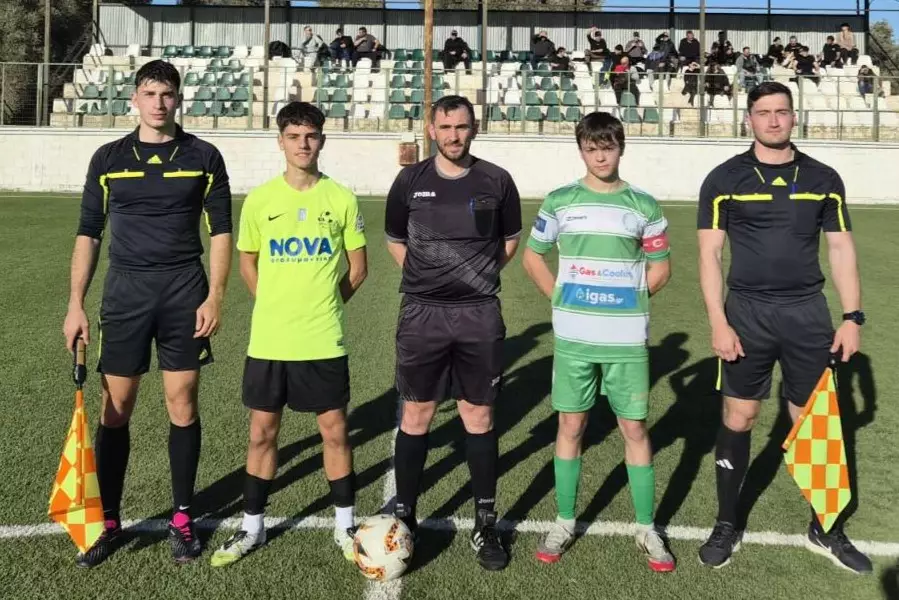 &Delta;&iota;&alpha;&iota;&tau;ή&tau;&epsilon;&upsilon;&sigma;&epsilon; &kappa;&alpha;&iota; &pi;ά&lambda;&iota; &omicron; &Pi;&alpha;&tau;&epsilon;&mu;&tau;&zeta;ή&sigmaf;, &beta;&omicron;&eta;&theta;ώ&nu;&tau;&alpha;&sigmaf; &tau;&alpha; &nu;έ&alpha; &pi;&alpha;&iota;&delta;&iota;ά