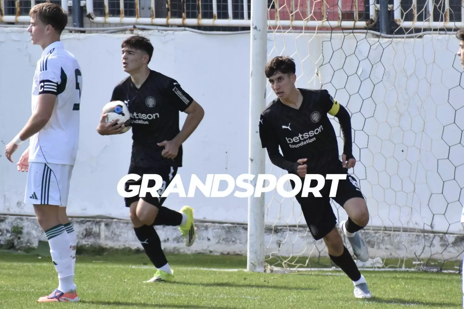 &Epsilon;&iota;&kappa;ό&nu;&epsilon;&sigmaf; &alpha;&pi;ό &tau;&eta;&nu; ή&tau;&tau;&alpha; &tau;&eta;&sigmaf; &Kappa;19 &tau;&omicron;&upsilon; &Omicron;&Phi;&Eta; &alpha;&pi;έ&nu;&alpha;&nu;&tau;&iota; &sigma;&tau;&omicron;&nu; &Pi;&alpha;&nu;&alpha;&theta;&eta;&nu;&alpha;ϊ&kappa;ό