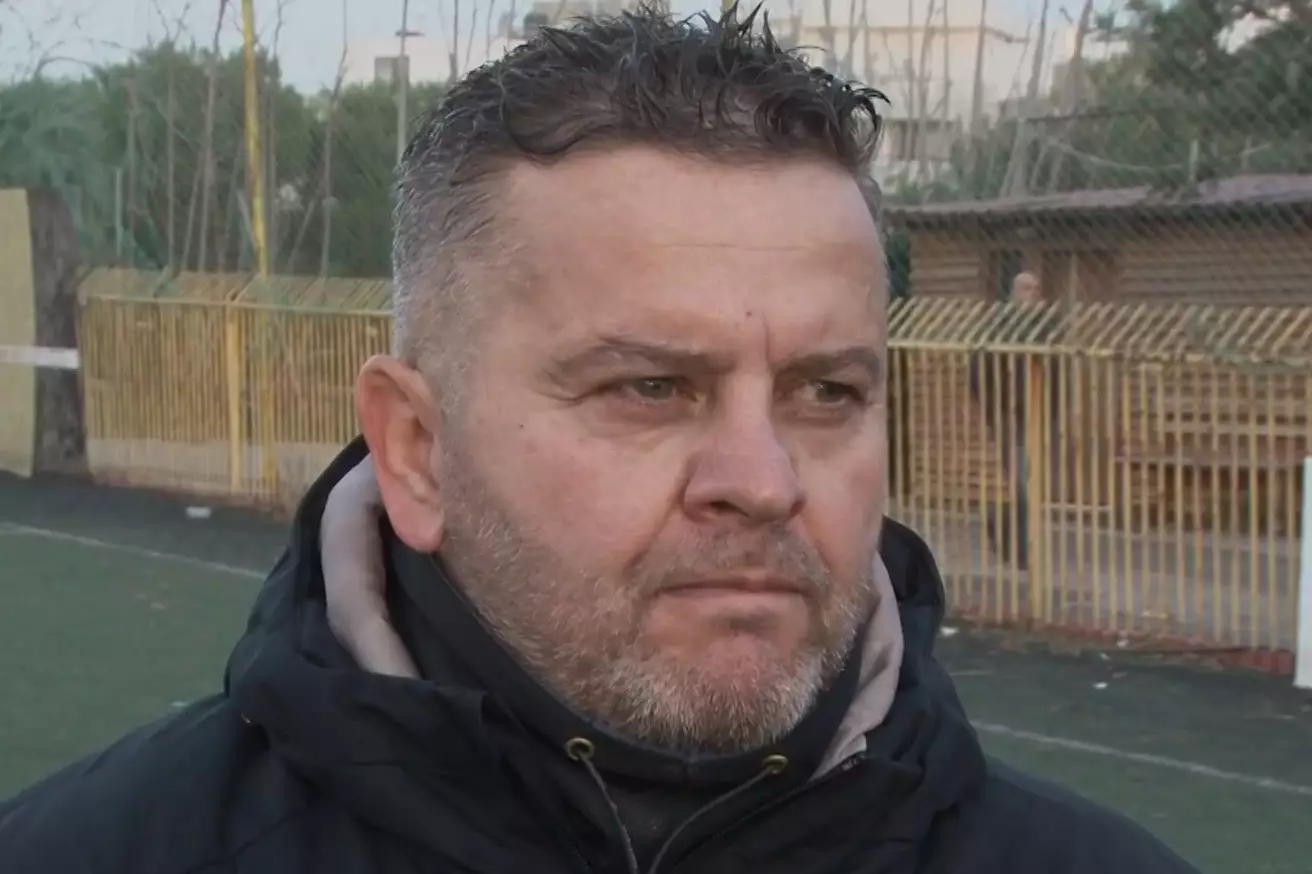 &laquo;&Omicron; &Kappa;&omicron;&nu;&tau;ά&kappa;&eta;&sigmaf; &epsilon;ί&nu;&alpha;&iota; &pi;&alpha;&rho;&epsilon;&lambda;&theta;ό&nu; &alpha;&pi;ό &tau;&alpha; &Delta;&epsilon;&iota;&lambda;&iota;&nu;ά, &delta;&epsilon;&nu; &theta;&alpha; &tau;&rho;&epsilon;&lambda;&alpha;&theta;ώ &gamma;&iota;&alpha; &tau;&omicron; &pi;&omicron;&delta;ό&sigma;&phi;&alpha;&iota;&rho;&omicron;&raquo;