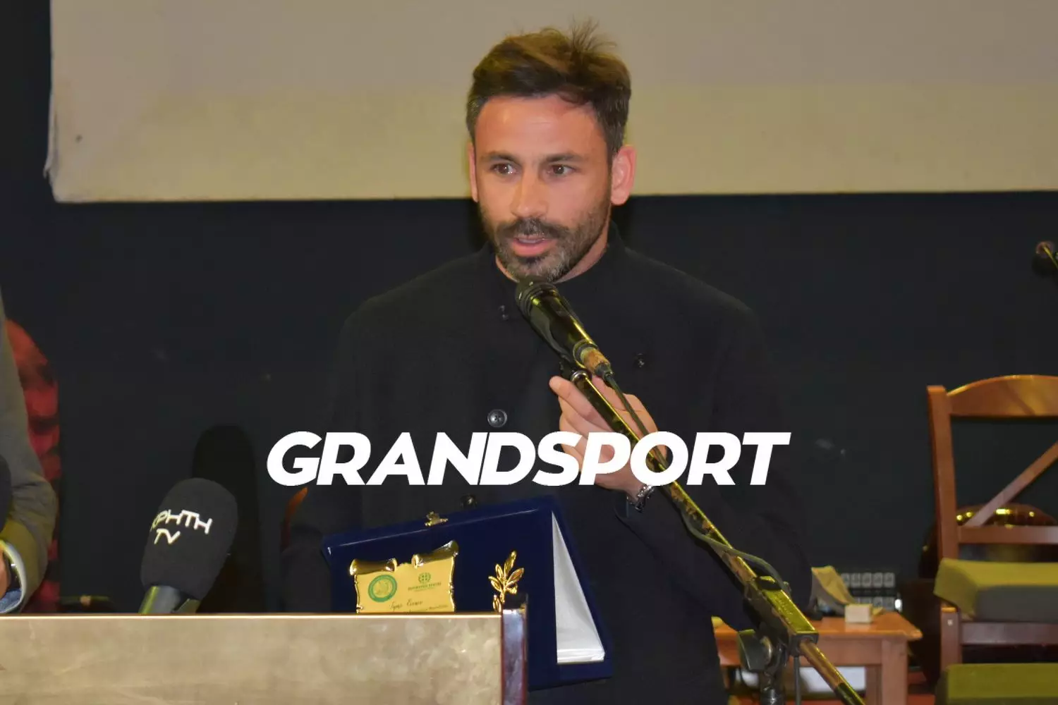 &Delta;&eta;&mu;. &Tau;&zeta;&iota;&rho;ά&kappa;&eta;&sigmaf;: &laquo;&Epsilon;ί&nu;&alpha;&iota; &upsilon;&pi;&omicron;&chi;&rho;έ&omega;&sigma;ή &mu;&alpha;&sigmaf; &nu;&alpha; &beta;&rho;&iota;&sigma;&kappa;ό&mu;&alpha;&sigma;&tau;&epsilon; &kappa;&omicron;&nu;&tau;ά &sigma;&tau;&omicron;&nu; &alpha;&theta;&lambda;&eta;&tau;&iota;&sigma;&mu;ό&raquo;