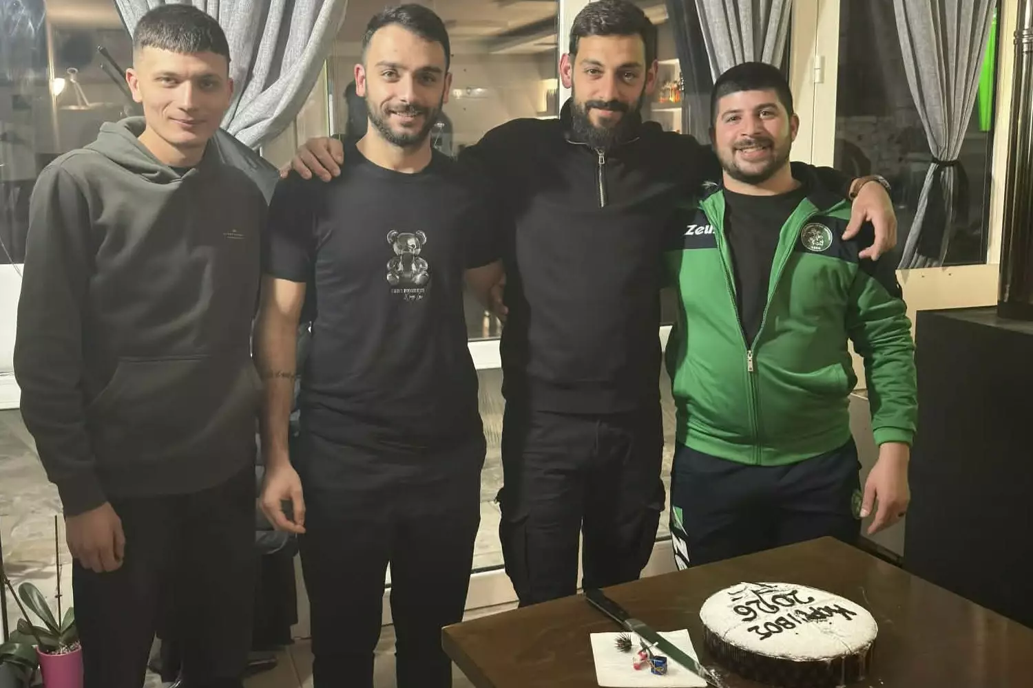 &Sigma;&epsilon; ό&mu;&omicron;&rho;&phi;&omicron; &kappa;&lambda;ί&mu;&alpha; &eta; &kappa;&omicron;&pi;ή &pi;ί&tau;&alpha;&sigmaf; &tau;&omicron;&upsilon; &Kappa;ό&rho;&omicron;&iota;&beta;&omicron;&upsilon;