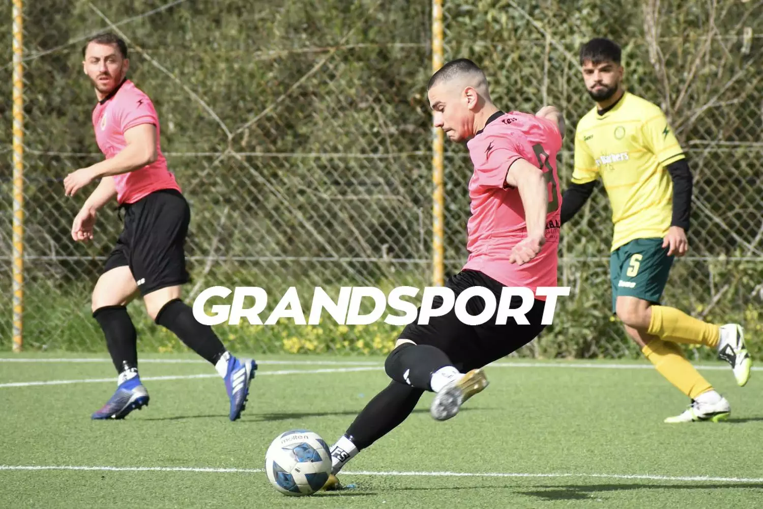 &Alpha;1 &Epsilon;&Pi;&Sigma;&Eta;: &Nu;ί&kappa;&epsilon;&sigmaf; &gamma;&iota;&alpha; &tau;&alpha; &phi;&alpha;&beta;&omicron;&rho;ί, &delta;&upsilon;&sigma;&kappa;&omicron;&lambda;&epsilon;ύ&epsilon;&iota; &kappa;&iota; ά&lambda;&lambda;&omicron; &gamma;&iota;&alpha; &Lambda;ί&nu;&tau;&omicron; &kappa;&alpha;&iota; &Alpha;&gamma;. &Beta;&alpha;&rho;&beta;ά&rho;&alpha;