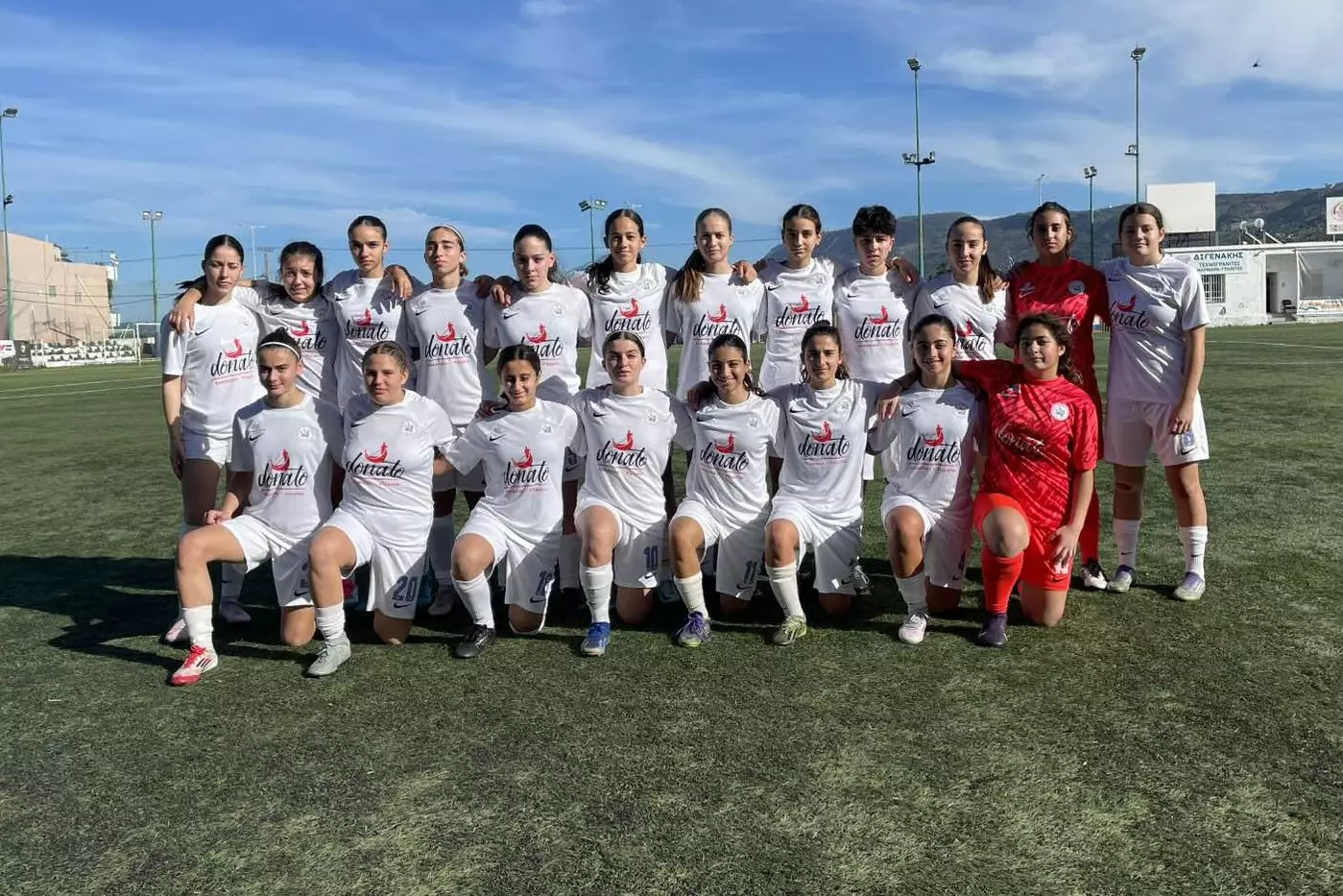 &Nu;&iota;&kappa;&eta;&phi;ό&rho;&omicron; &pi;έ&rho;&alpha;&sigma;&mu;&alpha; &gamma;&iota;&alpha; &tau;&eta;&nu; &Mu;&iota;&kappa;&tau;ή &Kappa;15 &Kappa;&omicron;&rho;&alpha;&sigma;ί&delta;&omega;&nu; &Epsilon;&Pi;&Sigma;&Eta; &mu;&epsilon; 0-3 &alpha;&pi;ό &tau;&alpha; &Chi;&alpha;&nu;&iota;ά!