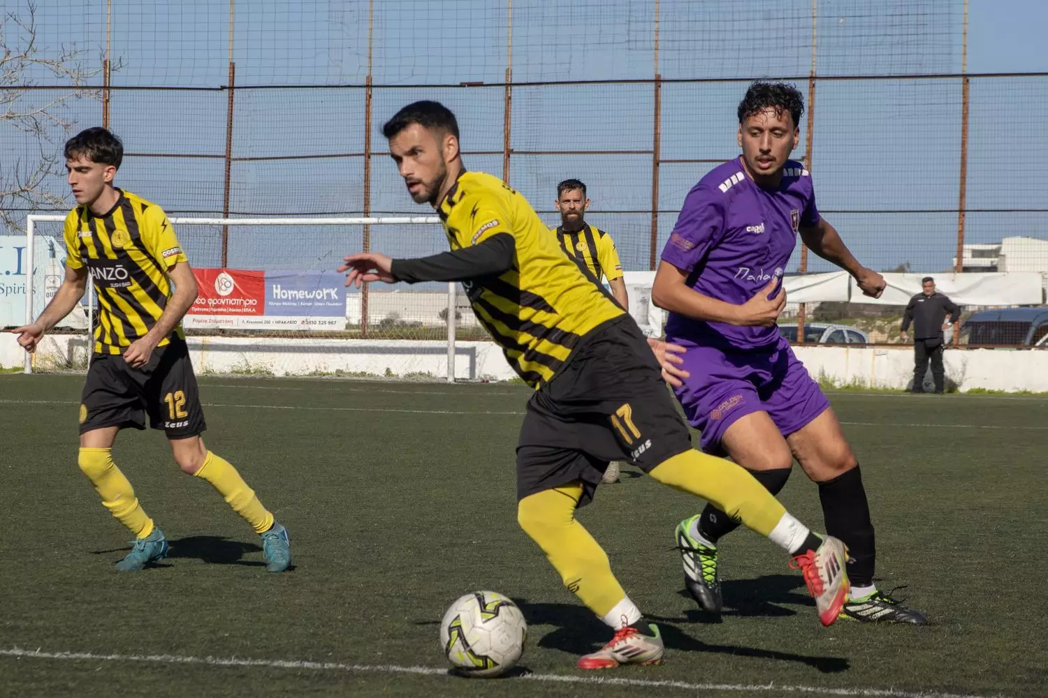 &Omicron;&hellip; &sigma;&kappa;ό&rho;&epsilon;&rho; &Theta;&alpha;&nu;ά&sigma;&eta;&sigmaf; &Pi;&alpha;&tau;&iota;&nu;&iota;ώ&tau;&eta;&sigmaf;