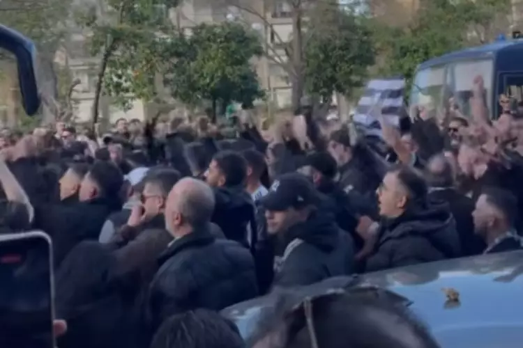 &laquo;&Chi;&rho;ή&sigma;&tau;&omicron;&sigmaf; &Kappa;ό&nu;&tau;&eta;&sigmaf; &omicron;&epsilon;, &omicron;&epsilon;, &omicron;&epsilon;&raquo; (vid)