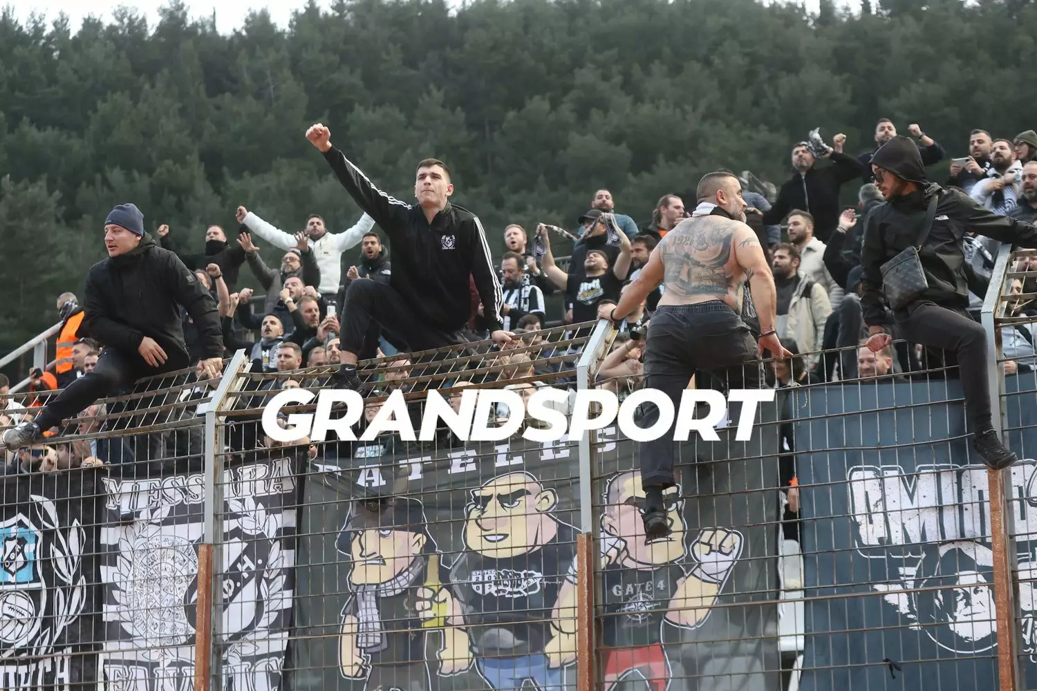 &Tau;&iota;&mu;&omega;&rho;ί&alpha; έ&delta;&rho;&alpha;&sigmaf; &alpha;&pi;ό &tau;&eta;&nu; &Delta;&Epsilon;&Alpha;&Beta; &sigma;&tau;&omicron;&nu; &Omicron;&Phi;&Eta;, &chi;&omega;&rho;ί&sigmaf; &kappa;ό&sigma;&mu;&omicron; &mu;&epsilon; &tau;&omicron;&nu; &Pi;&alpha;&nu;&alpha;&theta;&eta;&nu;&alpha;ϊ&kappa;ό!