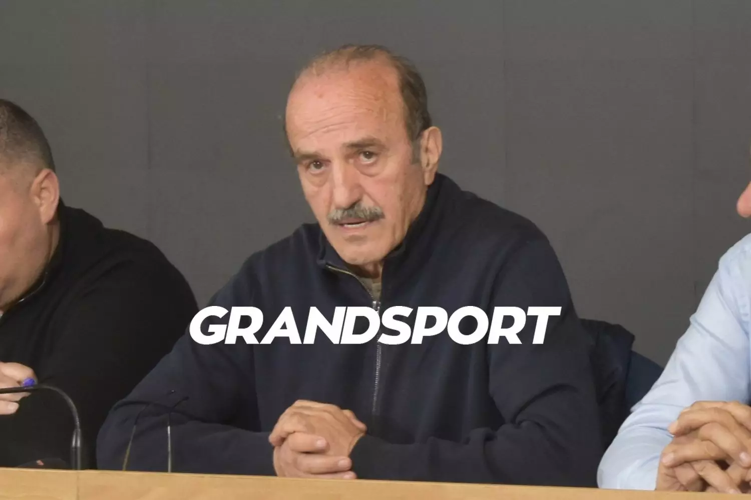 &Nu;. &Tau;&zeta;ώ&rho;&tau;&zeta;&omicron;&gamma;&lambda;&omicron;&upsilon;: &laquo;&Lambda;ά&theta;&eta; έ&gamma;&iota;&nu;&alpha;&nu;, &alpha;&lambda;&lambda;ά &delta;&epsilon;&nu; &upsilon;&pi;ή&rho;&xi;&epsilon; &kappa;&alpha;&tau;&epsilon;ύ&theta;&upsilon;&nu;&sigma;&eta; &ndash; &Delta;ί&kappa;&alpha;&iota;&omicron;&iota; &omicron;&iota; &pi;&rho;&omega;&tau;&alpha;&theta;&lambda;&eta;&tau;έ&sigmaf;, &iota;&sigma;&tau;&omicron;&rho;&iota;&kappa;έ&sigmaf; &omicron;&iota; &delta;&iota;&omicron;&rho;&gamma;&alpha;&nu;ώ&sigma;&epsilon;&iota;&sigmaf; &sigma;&tau;&omicron; &Eta;&rho;ά&kappa;&lambda;&epsilon;&iota;&omicron;&raquo;