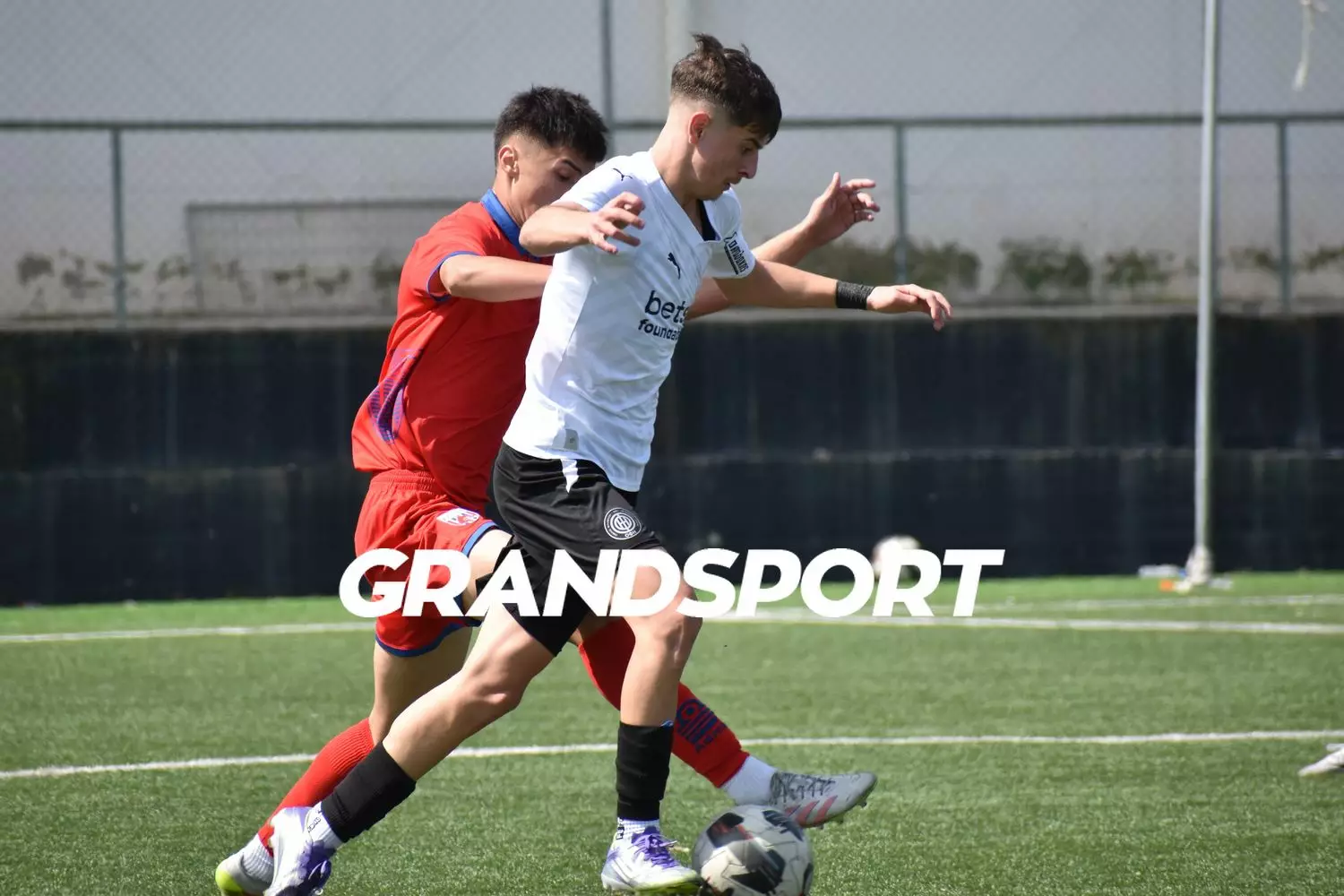 &Epsilon;&iota;&kappa;ό&nu;&epsilon;&sigmaf; &alpha;&pi;&omicron; &tau;&eta; &nu;ί&kappa;&eta; &tau;&eta;&sigmaf; &Kappa;17 &tau;&omicron;&upsilon; &Omicron;&Phi;&Eta; &epsilon;&pi;ί &tau;&omicron;&upsilon; &Beta;ό&lambda;&omicron;&upsilon;