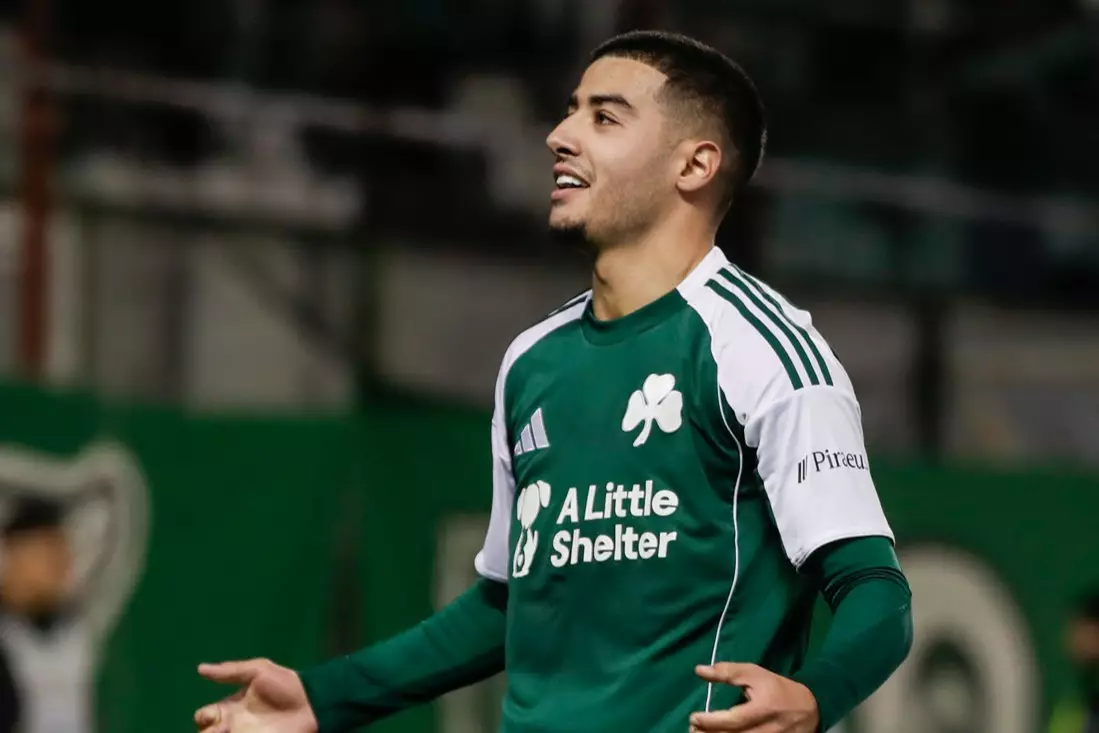 &Pi;&alpha;&nu;&alpha;&theta;&eta;&nu;&alpha;ϊ&kappa;ό&sigmaf;: &Tau;έ&sigma;&sigma;&epsilon;&rho;&alpha; &gamma;&kappa;&omicron;&lambda; &sigma;&tau;&omicron; &pi;&rho;&omega;&tau;ά&theta;&lambda;&eta;&mu;&alpha; &mu;&epsilon;&tau;ά &alpha;&pi;ό &delta;ύ&omicron; &chi;&rho;ό&nu;&iota;&alpha;