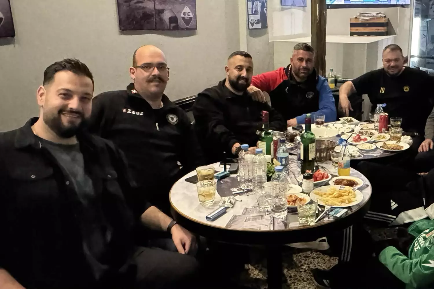 &Alpha;&nu;&tau;ί&pi;&alpha;&lambda;&omicron;&iota; &gamma;&iota;&alpha; 90 &lambda;&epsilon;&pi;&tau;ά, &phi;ί&lambda;&omicron;&iota; &epsilon;&kappa;&tau;ό&sigmaf; &gamma;&eta;&pi;έ&delta;&omicron;&upsilon;