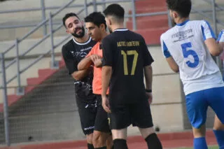 Με αιχμές για τη διαιτησία η ενημέρωση του Αετού για το ματς με τον Ρούβα