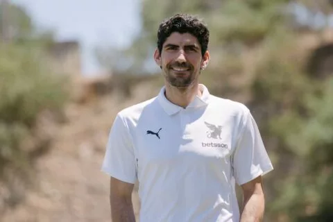 Ο… ανυπόμονος Μπουχαλάκης καλεί τον κόσμο του ΟΦΗ (vid)