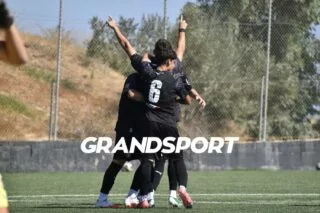 Το απίθανο γκολ του Αντωνακάκη από το κέντρο (vid)